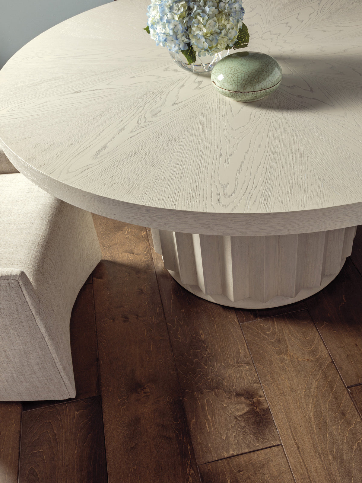 Sarto Round Dining Table