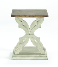 Estate W1064-07_Chairside Table