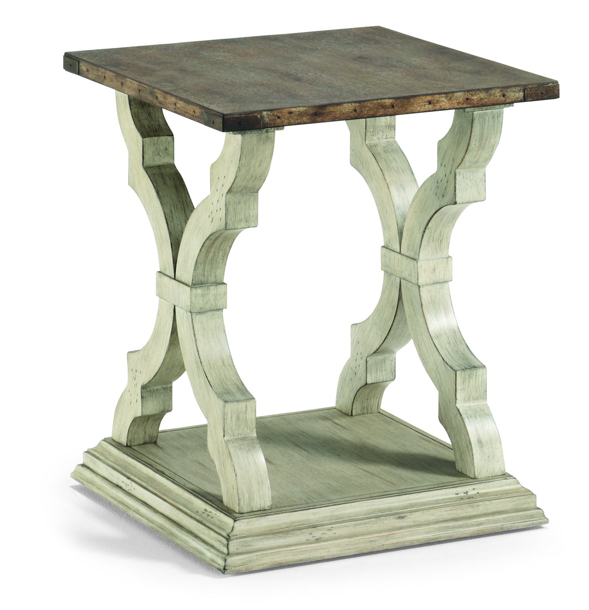 Estate W1064-07_Chairside Table