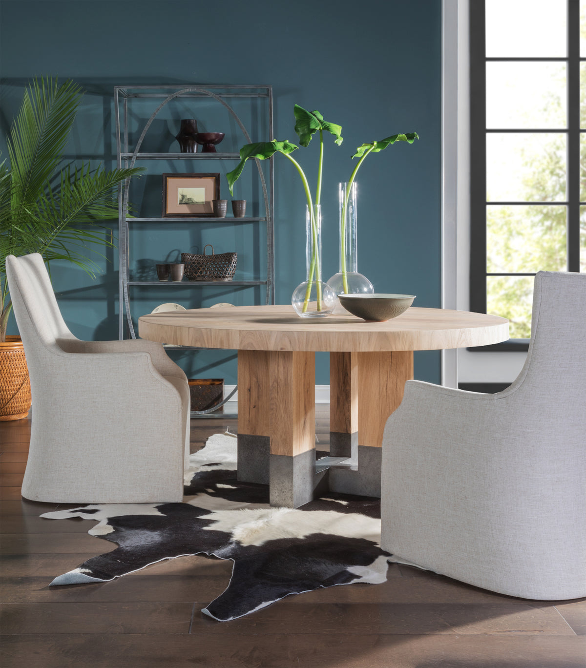 Verite Round Dining Table