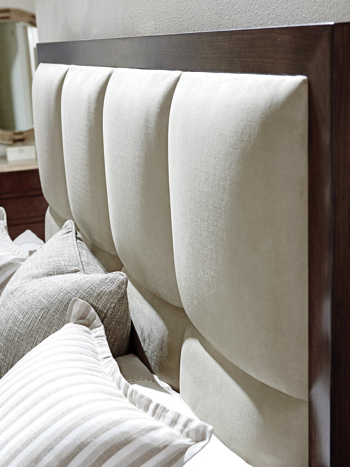 Casa Del Mar Upholstered Headboard 6/6 King
