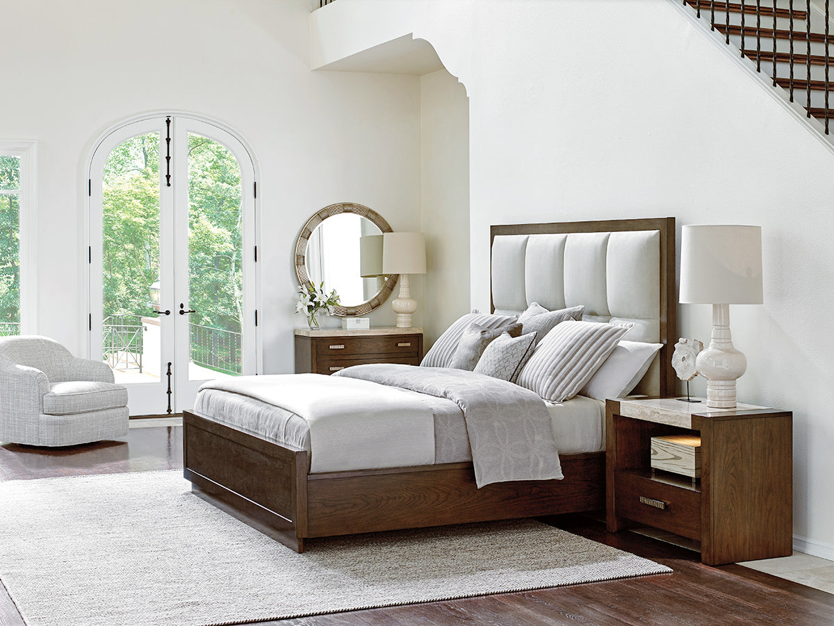 Casa Del Mar Upholstered Bed 6/6 King